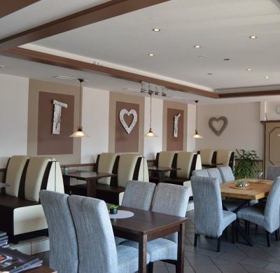 Gastraum des Grillrestaurants